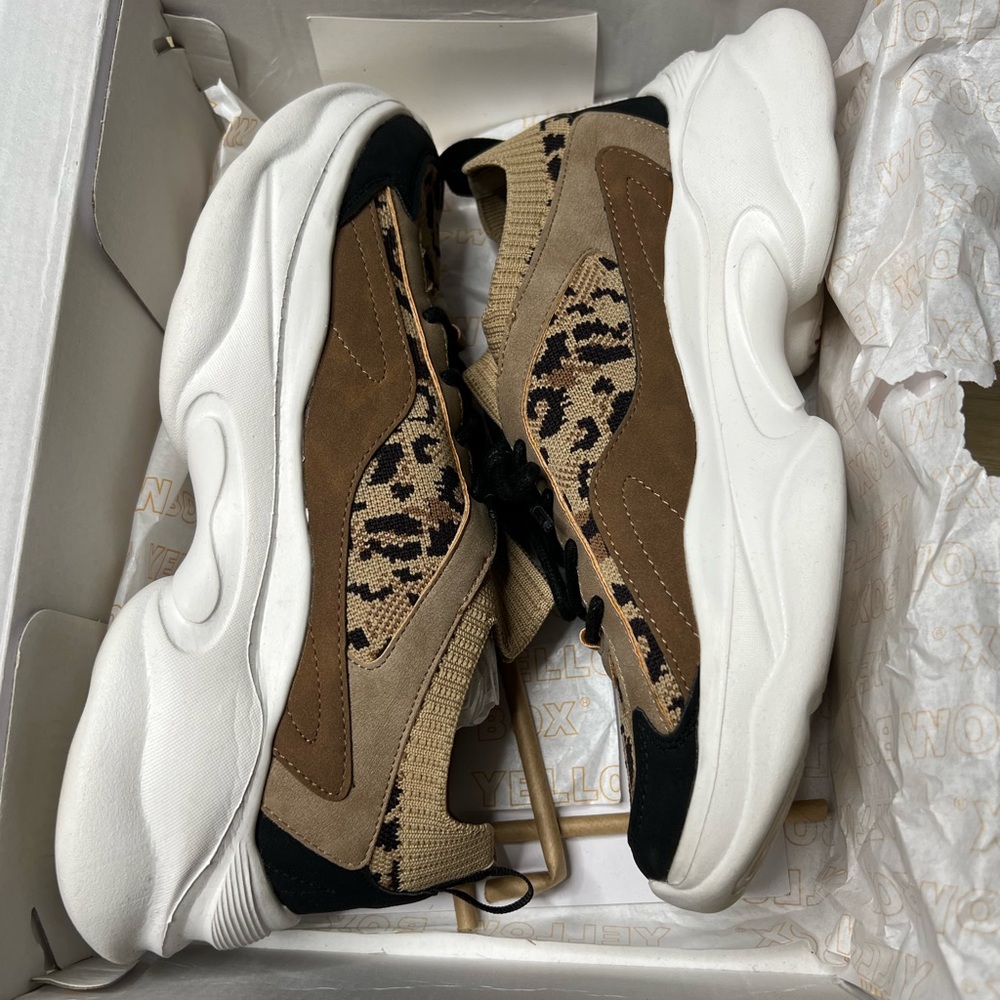 Yellow Box Tan and Black Sneakers with Leopard Print - Picture 5 of 7